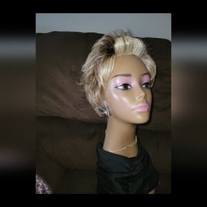 Autograph By Raquel Welch Wigs In The Color Shaded Cappuccino